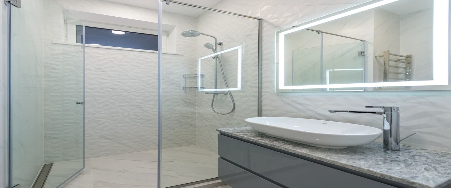 Douche italienne moderne au Québec